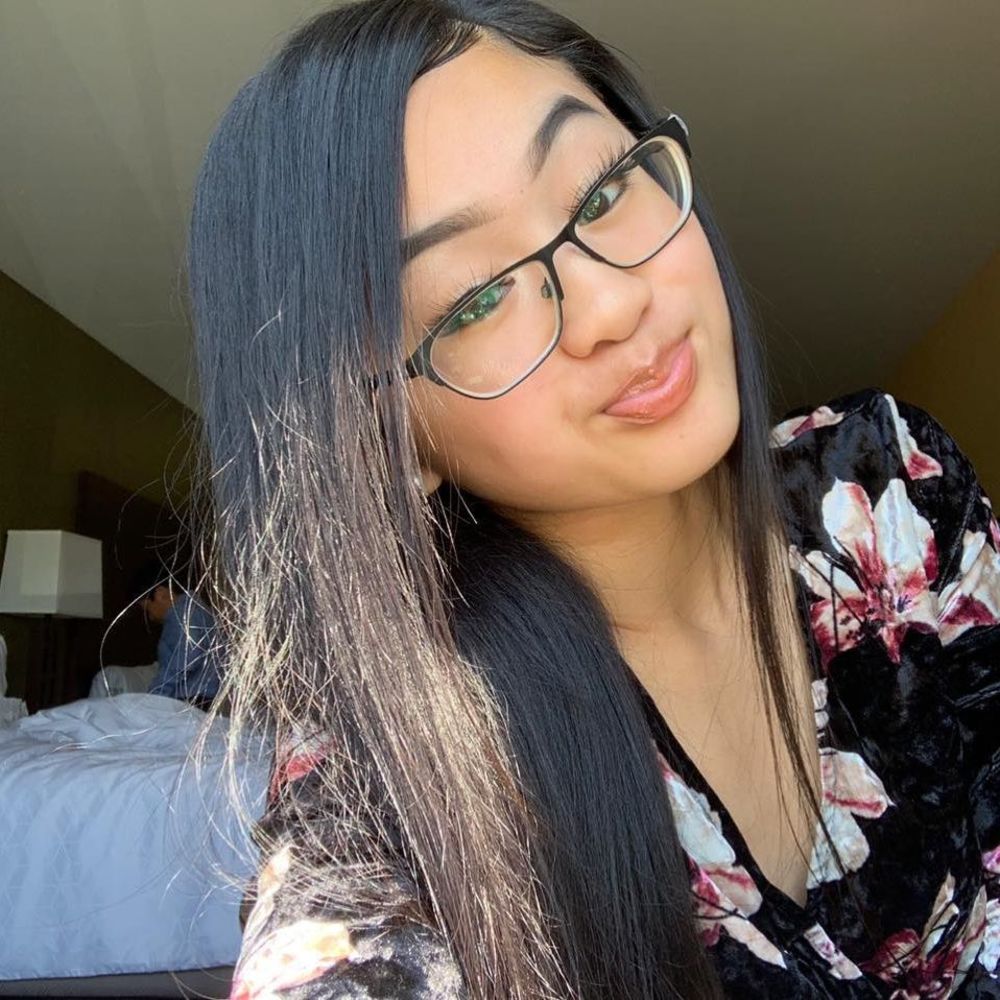 Meet your Posher, Olivia